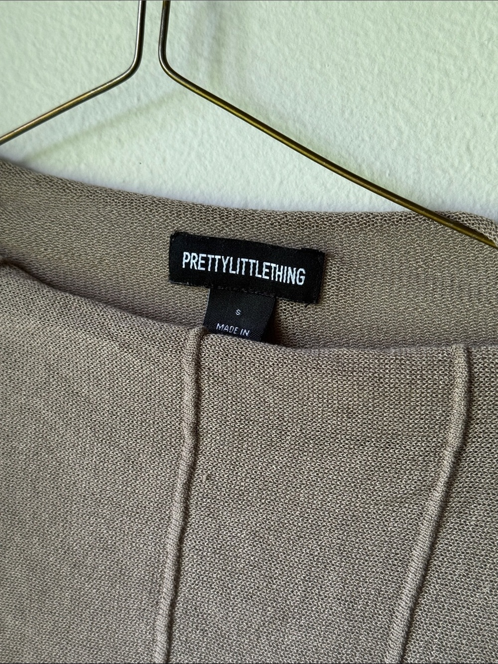 PrettyLittleThing Ribbed Knit Top - Picture 5 of 6